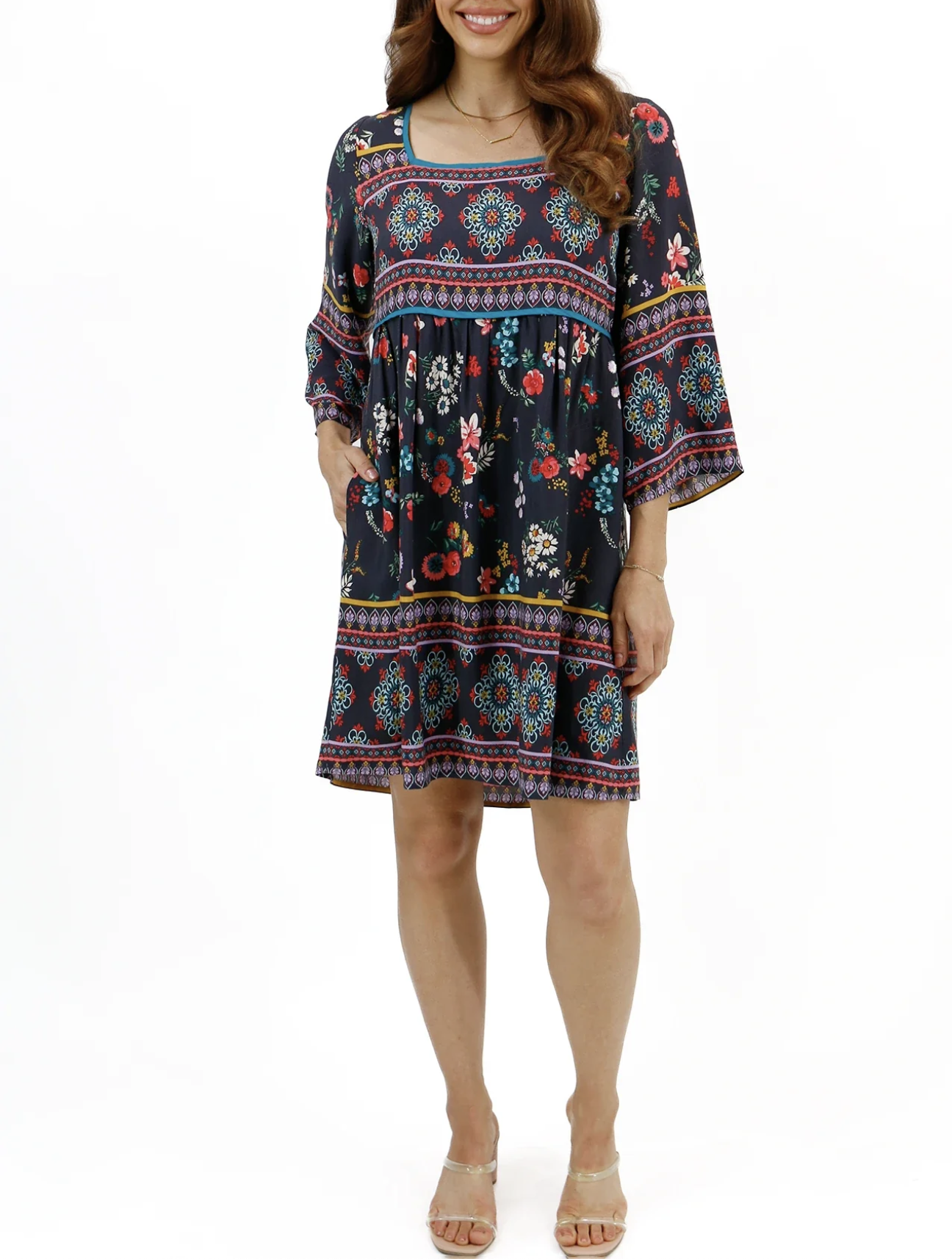 【完売品】サンサカエプチ　Laura smocked dress 完売品】サンサカエプチ Laura smocked dress Laura Cotton